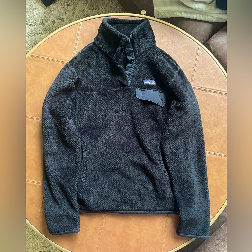 Black womens patagonia fleece size medium